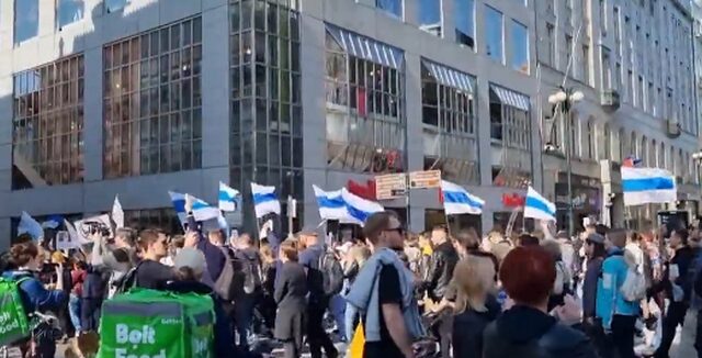 Τσεχία: Χιλιάδες Ρώσοι διαδήλωσαν κατά του Πούτιν