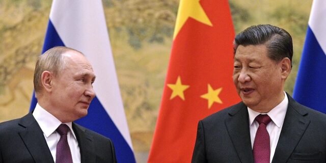 Πούτιν – Τζινπίνγκ ενισχύουν τη συνεργασία τους σε οικονομικό και στρατιωτικό τομέα