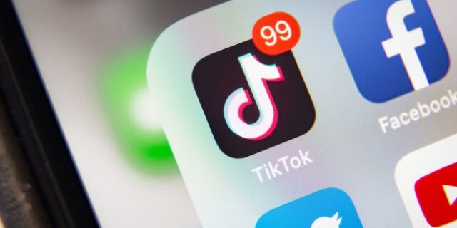 Πόλεμος στην Ουκρανία: Το TikTok μπλοκάρει το live streaming και την ανάρτηση βίντεο στη Ρωσία