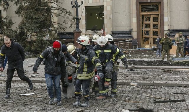 Πόλεμος στην Ουκρανία: “Το Χάρκοβο δεν θα παραδοθεί” – 4 νεκροί από βομβαρδισμό