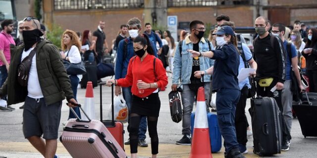 Πρωτομαγιά 2022: Συνεχίζεται η έξοδος των εκδρομέων – Αυξημένη κίνηση στα λιμάνια