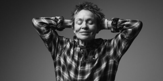 Laurie Anderson: Ο γάμος με τον Lou Reed και 10 πράγματα που δεν γνωρίζαμε γι’ αυτήν