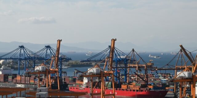 Πτώση 9,5% στη διακίνηση containers στο λιμάνι του Πειραιά το πεντάμηνο Ιανουαρίου-Μαΐου 2022