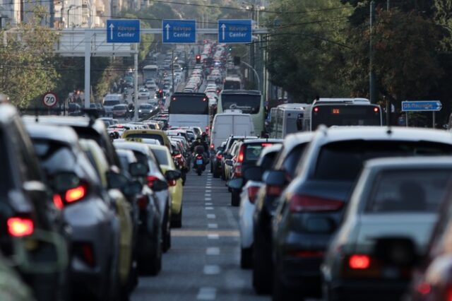 Κίνηση στους δρόμους: Μεγάλο μποτιλιάρισμα στον Κηφισό – LIVE ΧΑΡΤΗΣ