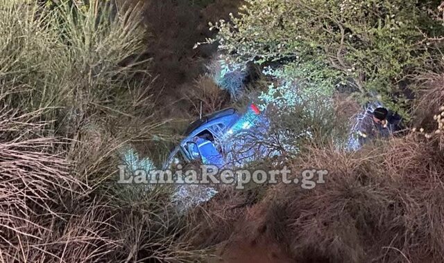 Λαμία: Αυτοκίνητο με δύο αδελφές έπεσε σε γκρεμό 40 μέτρων – Νεκρή η μία