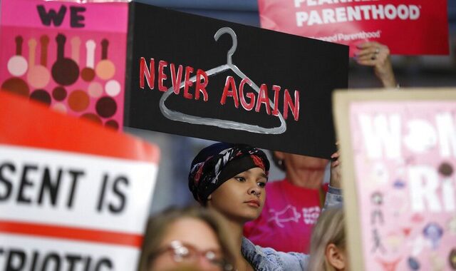 Η Οκλαχόμα απαγορεύει τις αμβλώσεις μετά την 6η εβδομάδα της κύησης
