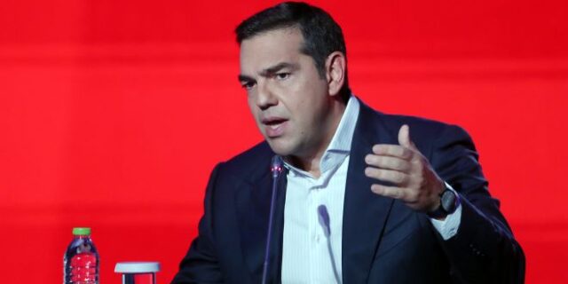 Τσίπρας: Ζητά “ανοιχτά χαρτιά” από ΚΙΝΑΛ και προοδευτικές δυνάμεις για την αυριανή διακυβέρνηση