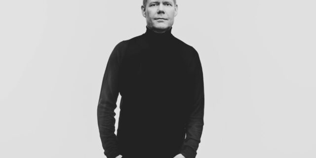 Max Richter: Ποιος είναι ο κορυφαίος μετα-μινιμαλιστής συνθέτης που έρχεται στο Ηρώδειο