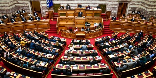 Στη Βουλή ο συμπληρωματικός προϋπολογισμός – Νέες δαπάνες 2,6 δισεκ. ευρώ