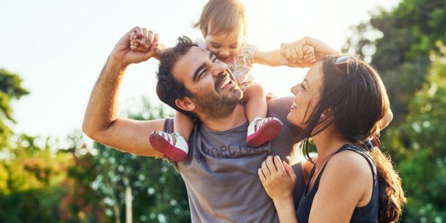 Έρευνα 20/20: Οικογένεια και παιδιά νοηματοδοτούν ακόμα τις ζωές των Ελλήνων