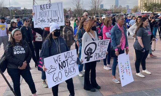 ΗΠΑ: Απαγορεύτηκε η άμβλωση από τη σύλληψη στην Οκλαχόμα
