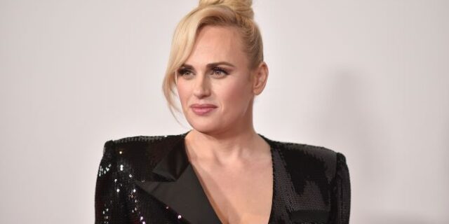 Rebel Wilson: Μοιράζεται την #MeToo ιστορία της – “Με κάλεσε στο δωμάτιο και κατέβασε το παντελόνι του”