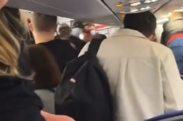 Πανικός στο αεροδρόμιο Χανίων – Βρετανός τουρίστας γρονθοκόπησε πιλότο αεροσκάφους