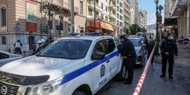 Ομόνοια: Άνδρας προσπάθησε να βιάσει και να πετάξει από μπαλκόνι ξενοδοχείου 48χρονη