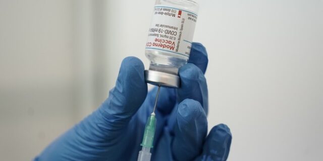 Εμβόλιο κορονοϊού: Ανοίγει σήμερα η πλατφόρμα για τους άνω των 30