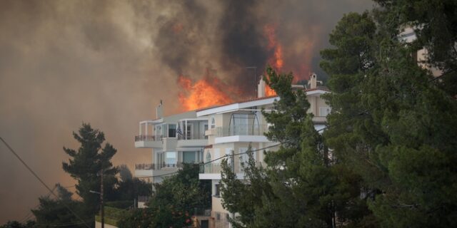 ΣΥΡΙΖΑ: Οι πυρκαγιές ξεκίνησαν και στην κυβέρνηση… αυτοθαυμάζονται