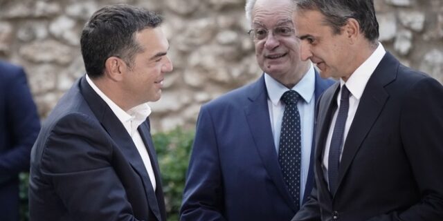 48η Επέτειος Αποκατάστασης της Δημοκρατίας: Καρέ από τον κήπο του Προεδρικού Μεγάρου