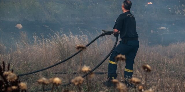 Νέα φωτιά στα Νεόκτιστα Ασπροπύργου