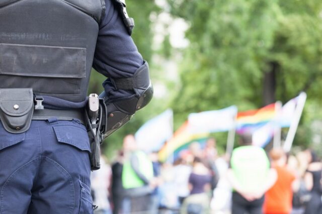 ΕΛΑΣ: Εξέδωσε οδηγό για αντιμετώπιση περιστατικών βίας σε βάρος ΛΟΑΤΚΙ+