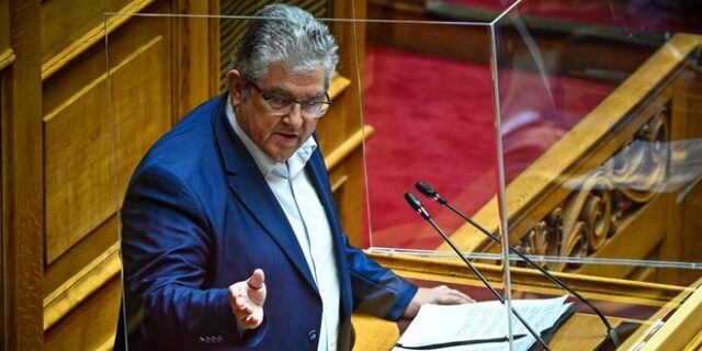 Κουτσούμπας: “Ο Μητσοτάκης δεν τρώει σουβλάκι για να ξέρει ότι πήγε τρία ευρώ”