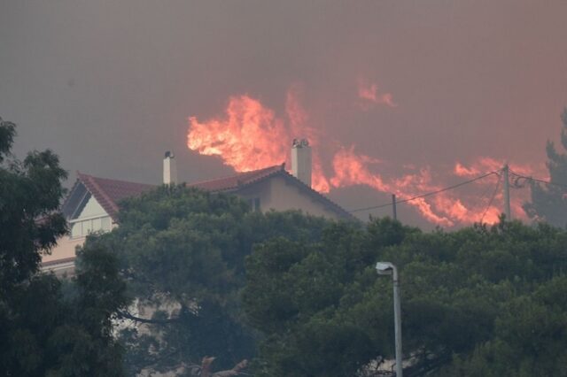 Στεφανίδη: Καίγεται το σπίτι της στην Παλλήνη