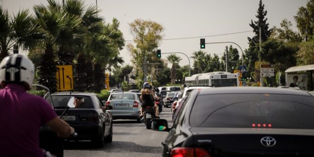 Κίνηση στους δρόμους: Μποτιλιάρισμα στην Παραλιακή μετά από σύγκρουση τριών οχημάτων – LIVE ΧΑΡΤΗΣ