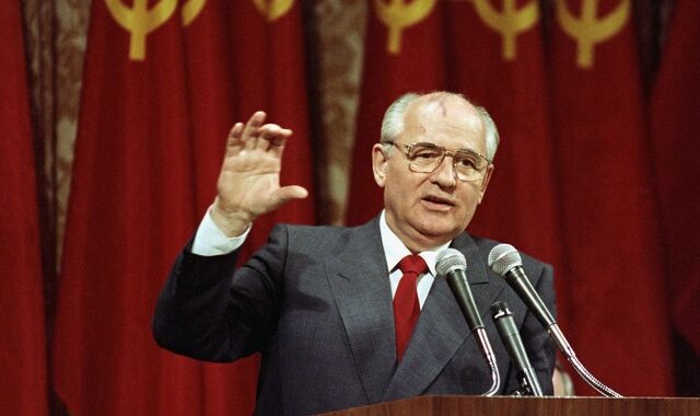 Σακελλαροπούλου για Γκορμπατσόφ: “Εκείνος, πάντως, προσπάθησε…”