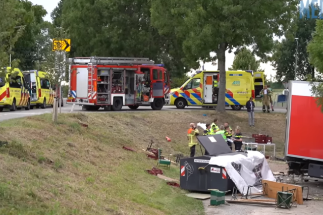 Ολλανδία: Στους έξι οι νεκροί από το δυστύχημα με το φορτηγό σε υπαίθριο πάρτι