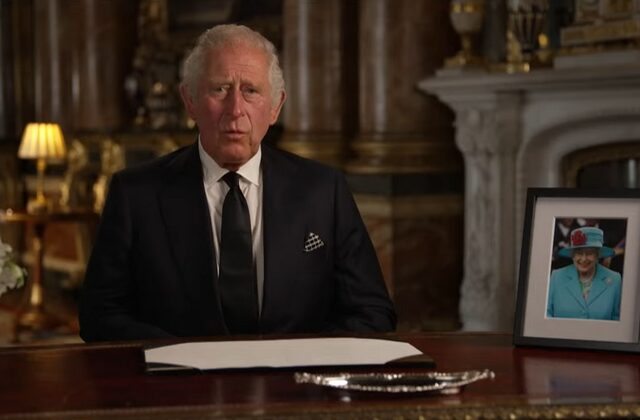 Βασιλιάς Κάρολος: Το διάγγελμα από τον διάδοχο της Ελισάβετ –  LIVE ΕΙΚΟΝΑ