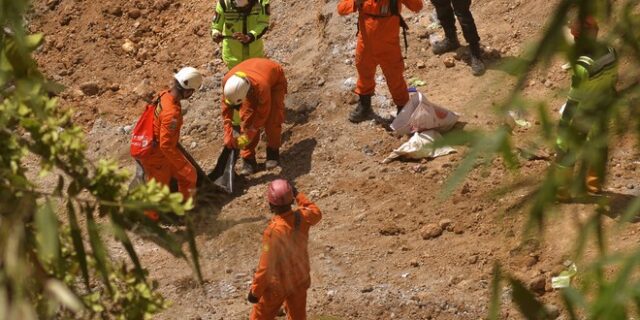 Ινδονησία: 20 εγκλωβισμένοι σε χρυσωρυχείο μετά από κατολίσθηση