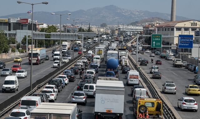 Κίνηση στους δρόμους: Στο “κόκκινο” ξανά ο Κηφισός