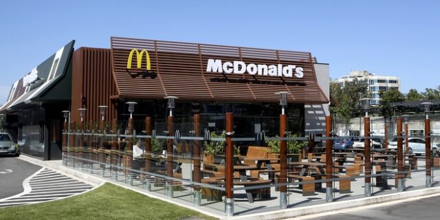 Απόπειρα ληστείας στα McDonald’s του Π. Φαλήρου και καταδίωξη