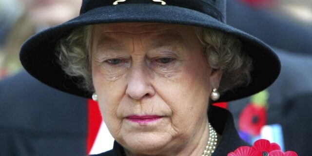 Βασίλισσα Ελισάβετ: Στο πένθος η Βρετανία – LIVE ΕΙΚΟΝΑ από Μπάκιγχαμ και Μπαλμόραλ