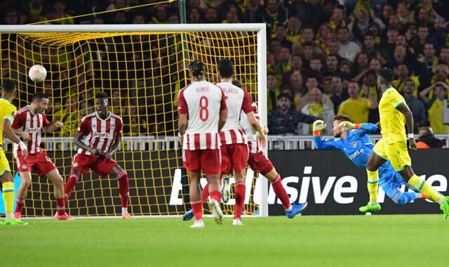 Ναντ – Ολυμπιακός 2-1: Κεφαλιά μαχαιριά στο 93′ και ήττα για τους ερυθρόλευκους στην πρεμιέρα στο Europa League