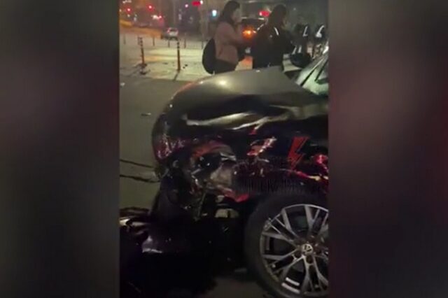Βίντεο από το τροχαίο του Ζελένσκι: Καταστράφηκαν τα οχήματα, σοβαρά τραυματίας ο άλλος οδηγός