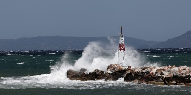 Καιρός: Ενίσχυση των ανέμων και τοπικές νεφώσεις την Πέμπτη