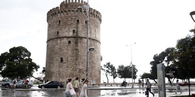 Καιρός Θεσσαλονίκη: Βροχές και καταιγίδες με ύφεση από το απόγευμα