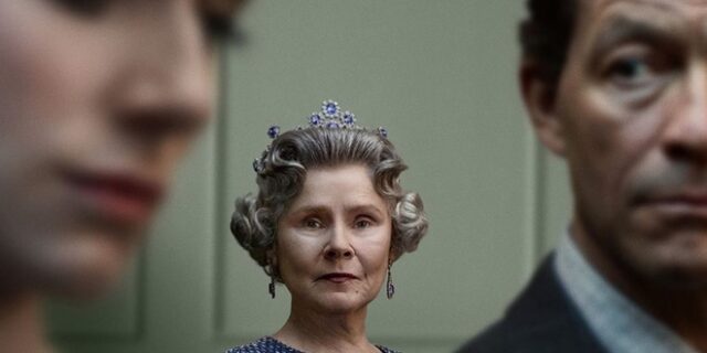 The Crown: Αναστάτωση στο Μπάκιγχαμ με την 5η σεζόν – Ο βασιλιάς Κάρολος εμφανίζεται να θέλει να “ρίξει” την Ελισάβετ