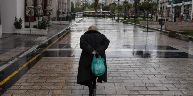 Η “ακτινογραφία” της φτώχειας – 600.000 Έλληνες αντιμετώπισαν πρόβλημα τροφής το 2021