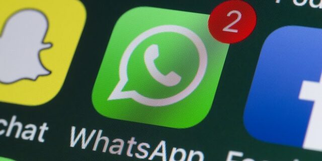 “Έπεσε” το WhatsApp – Προβλήματα σε όλο τον κόσμο