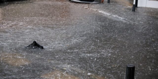 Κακοκαιρία: Μήνυμα του 112 σε Ρόδο, Κάρπαθο, Χάλκη, Κάσο και Καστελόριζο