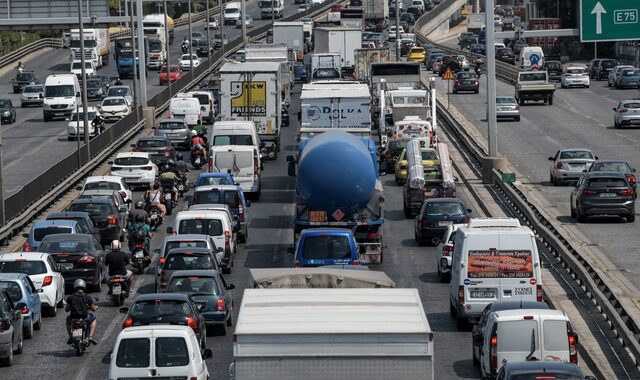 Κίνηση στους δρόμους: Μποτιλιάρισμα στον Κηφισό λόγω τροχαίου – LIVE ΧΑΡΤΗΣ