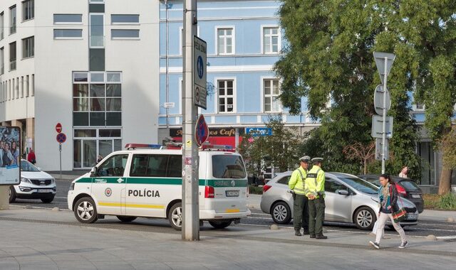 Σλοβακία: “Τρομοκρατική ενέργεια” η δολοφονία δύο ανδρών έξω από γκέι μπαρ
