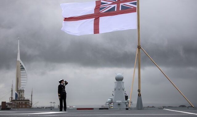 Βρετανία: Έρευνα στο Βασιλικό Ναυτικό μετά από καταγγελίες για σεξουαλική παρενόχληση και καψόνια σε βάρος γυναίκας