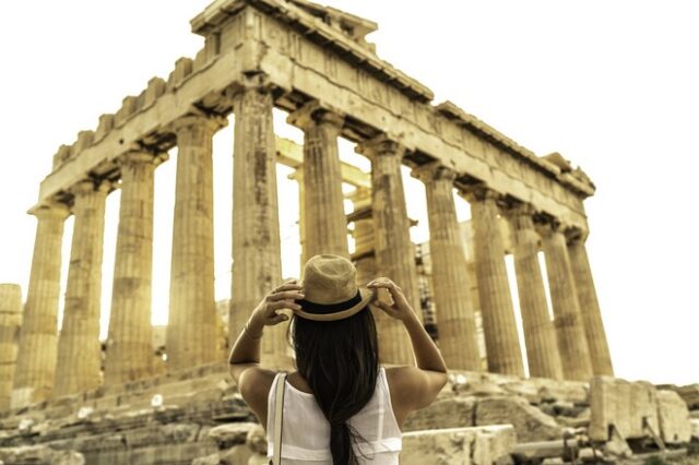 Ποιες χώρες τα πήγαν καλύτερα και χειρότερα από την Ελλάδα στον τουρισμό φέτος