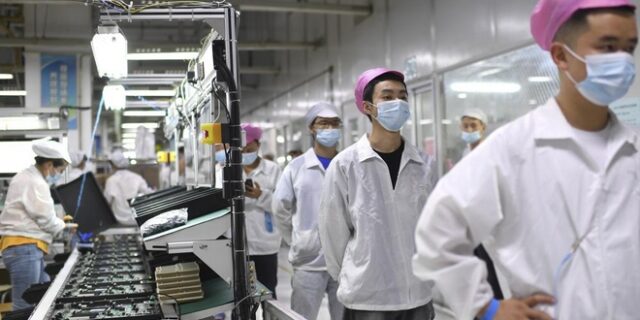 Κίνα: Επεισόδια στο μεγαλύτερο εργοστάσιο παραγωγής iPhone