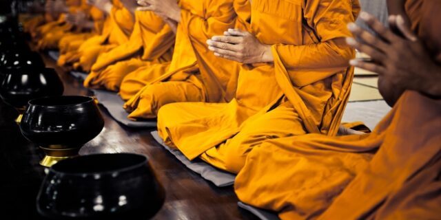 Ταϊλάνδη: Μοναχοί βρέθηκαν θετικοί σε τεστ ναρκωτικών – Άδειασε ο ναός