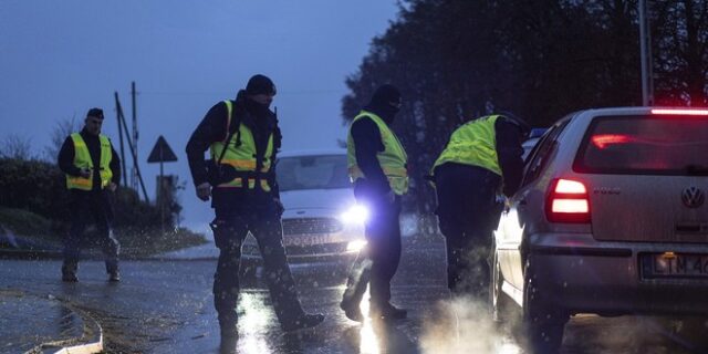 Πολωνία: Επιμένει ο Ζελένσκι στα περί ρωσικών πυραύλων – “Ουκρανικοί οι πύραυλοι” επαναλαμβάνουν οι ΗΠΑ