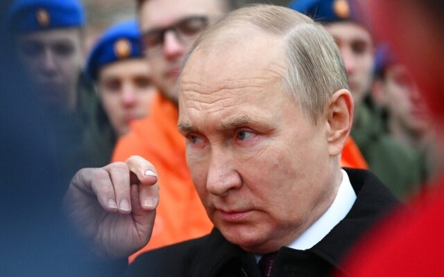 Πούτιν: Επιστρατεύει καταδικασθέντες για σοβαρά εγκλήματα