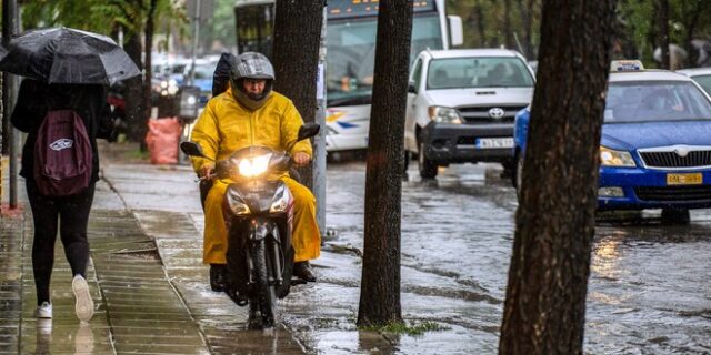 Καιρός Θεσσαλονίκη: Τοπικές βροχές και σποραδικές καταιγίδες